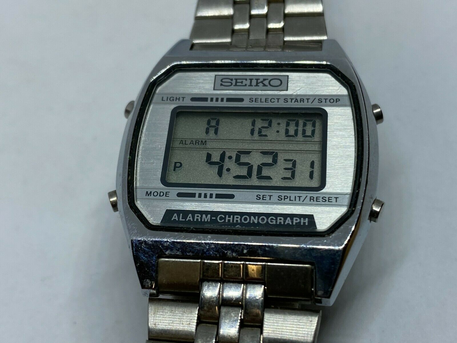 Seiko Digital LCD A904 5199