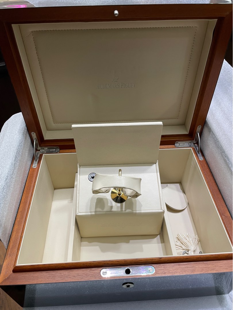 Audemars Piguet Large Watch Winder WatchCharts Marketplace