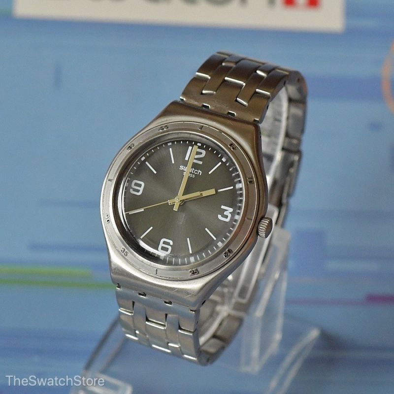 swatch shiny black