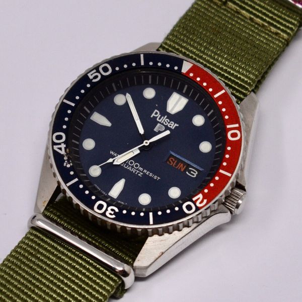 Vintage 1980s Mens Seiko Pulsar 100m Day/Date Quartz Diver Pepsi