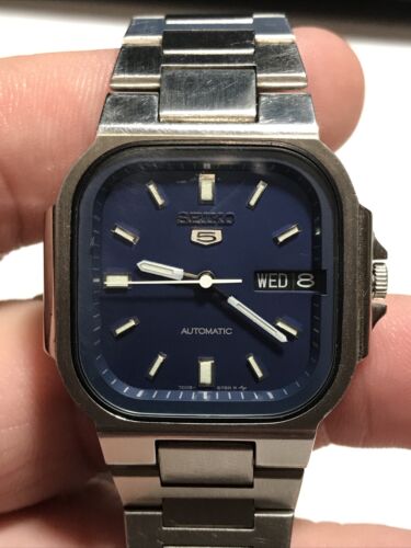 VINTAGE SEIKO 5 7009 5600 SQUARE BLUE DIAL AUTOMATIC MEN S WATCH