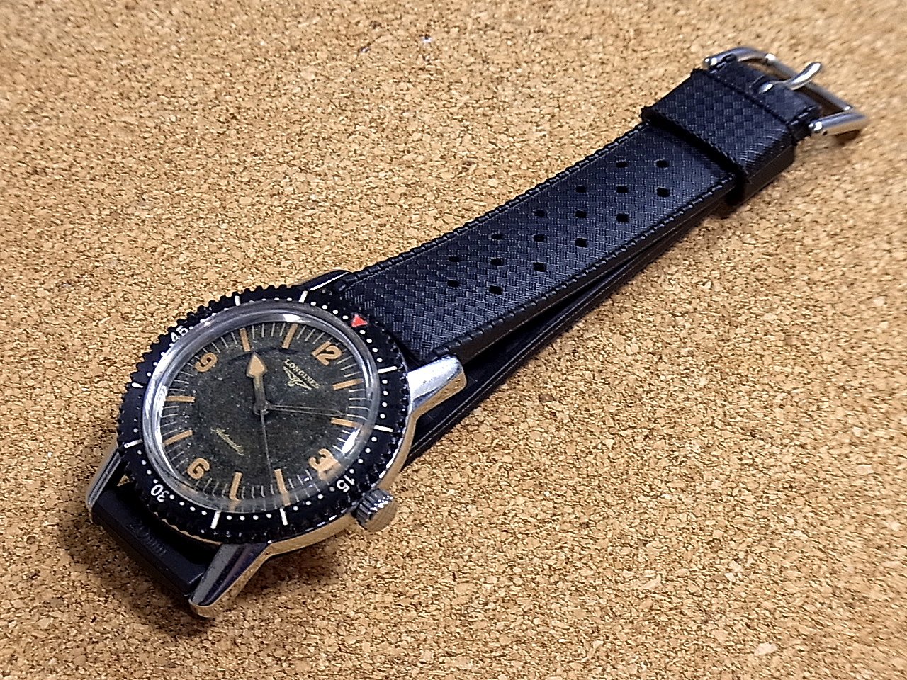 14 000 USD ULTRA RARE VINTAGE 1958 ORIGINAL LONGINES NAUTILUS Skin Diver Ref 6921 1 TROPICAL DIAL WatchCharts Marketplace