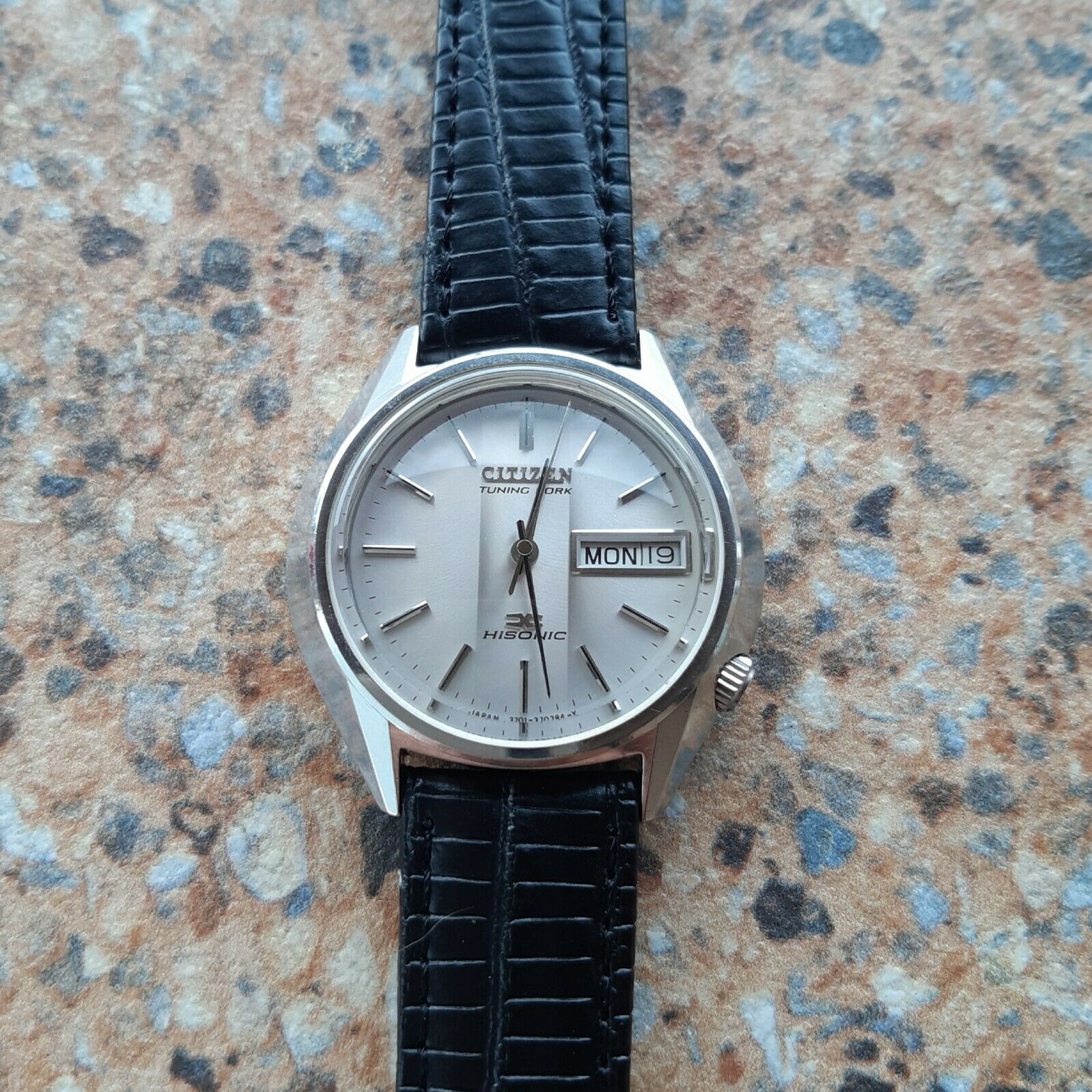 時計 CITIZEN TUNING FORK 3701-370201 (T107) Vintage Citizen Hisonic Tuning Fork Watch 3701-370201 Y August