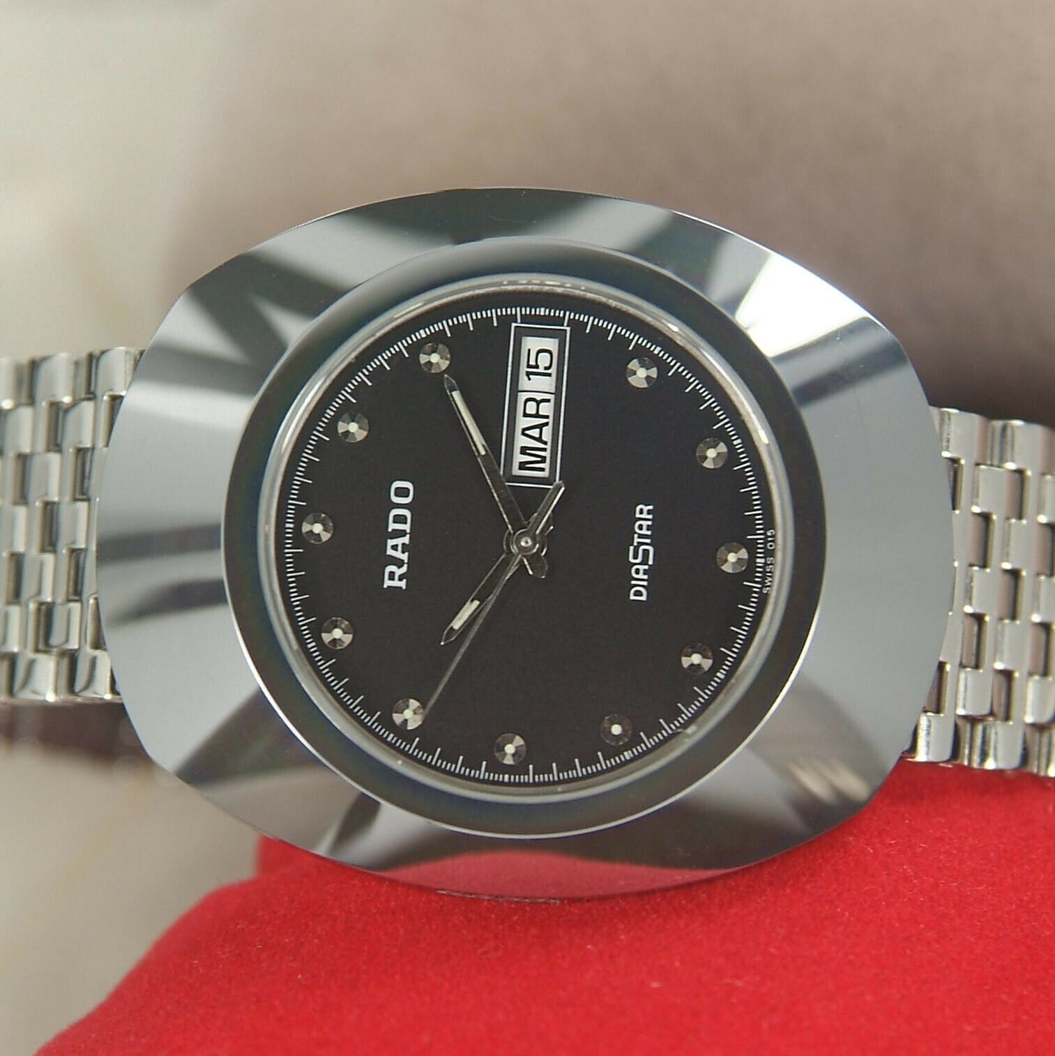 Rado Diastar Quartz 114.0391.3 Men's Watch | WatchCharts Marketplace