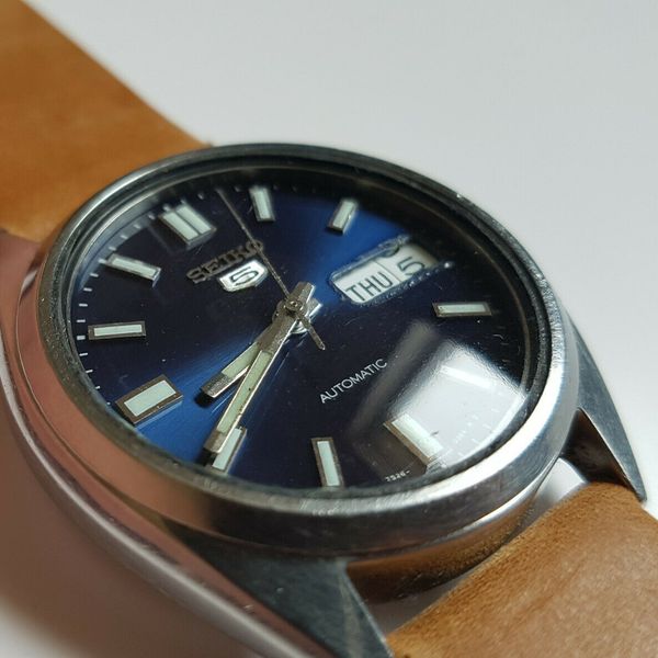 Vintage Seiko 7S26-3040 Automatic gents watch, sunburst blue dial ...