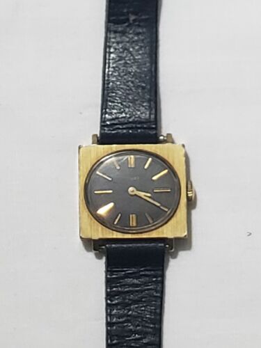 Amazon.com: Timex Women's TW2U06200 Meriden 21mm Black/Silver-Tone Leather  Strap Watch : Clothing, Shoes & Jewelry