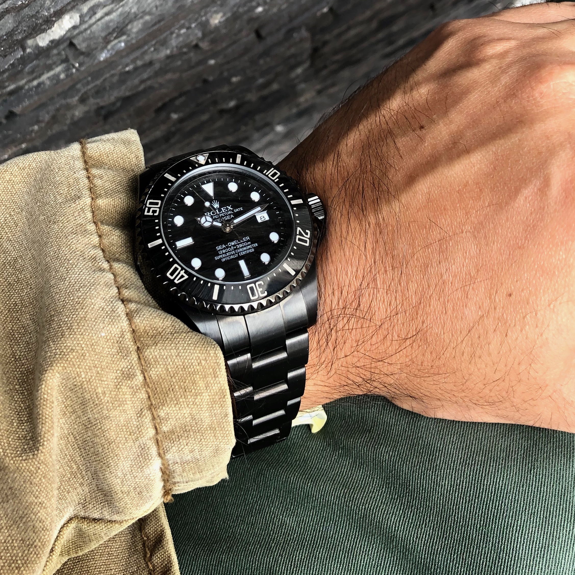 black rolex sea dweller