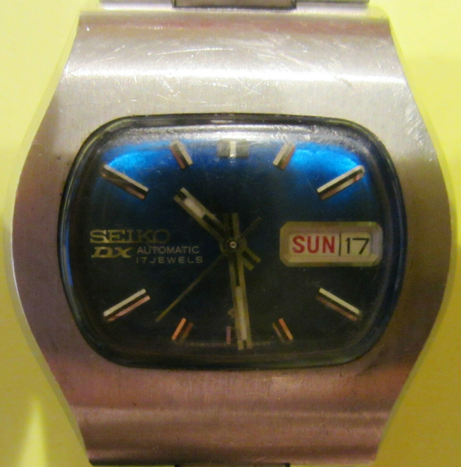 Seiko automatic dx shop 17 jewel watch