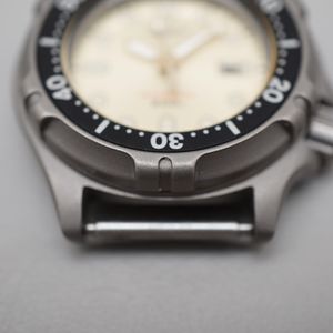 WTS] Vintage 1986 Seiko 2A22-0310 Cream Dial Titanium Professional