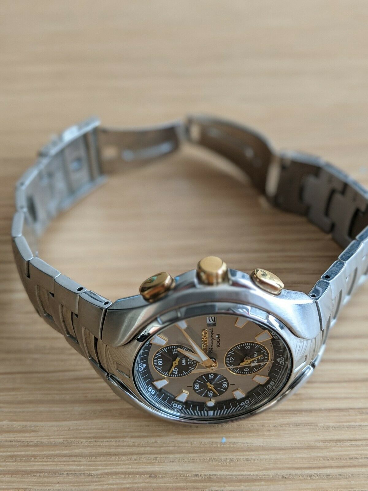 Seiko chronograph watch 7T62-0DW0 with manual and original