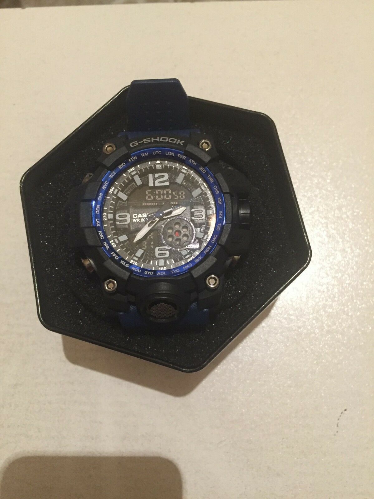 g shock gwp 1100b