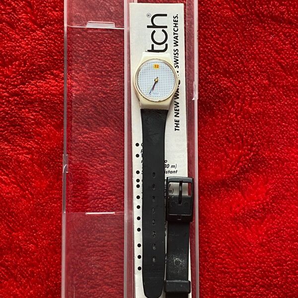 Classic Dress Watch SWR104P in Black main image 0