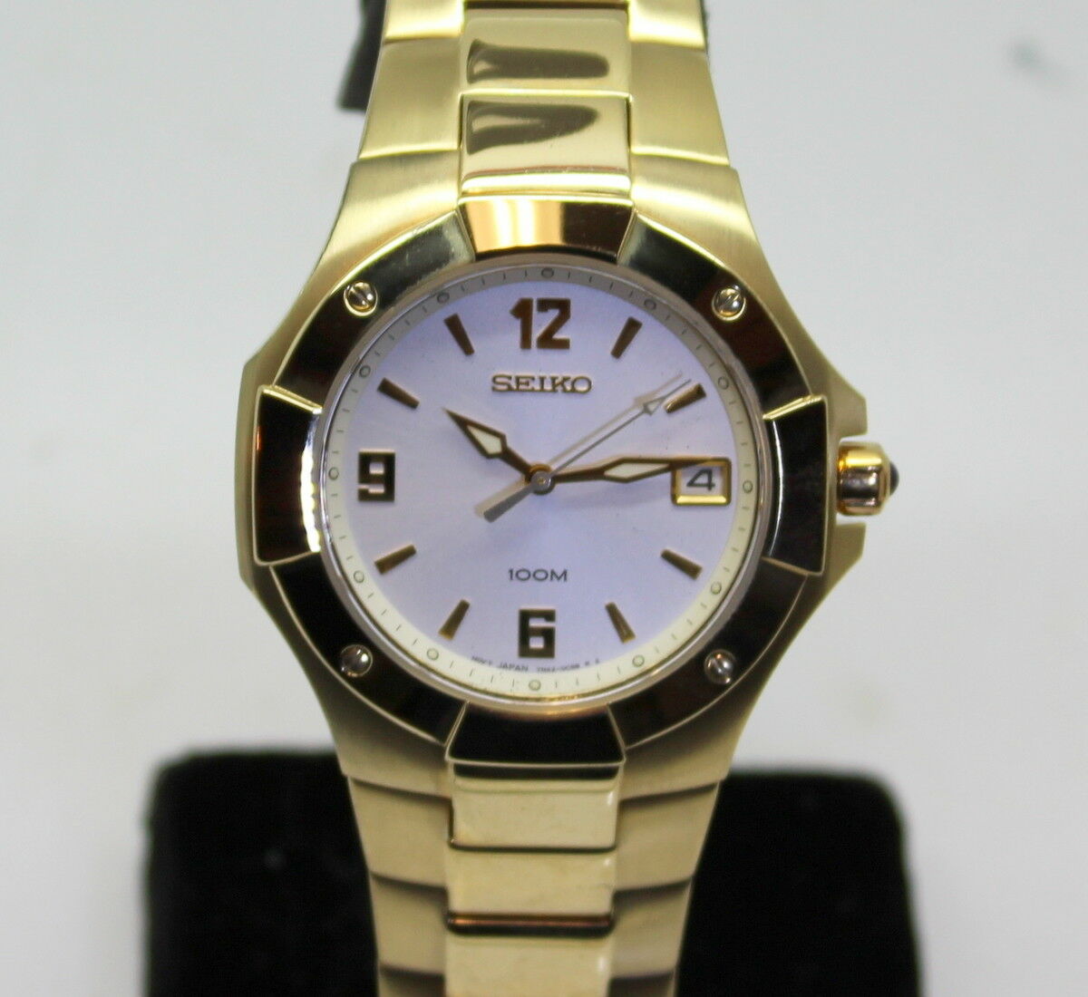 Mens Gold Toned Octagonal 100M Seiko W/ Date & Sapphire Crystal Watch 7N42-OCS8  | WatchCharts