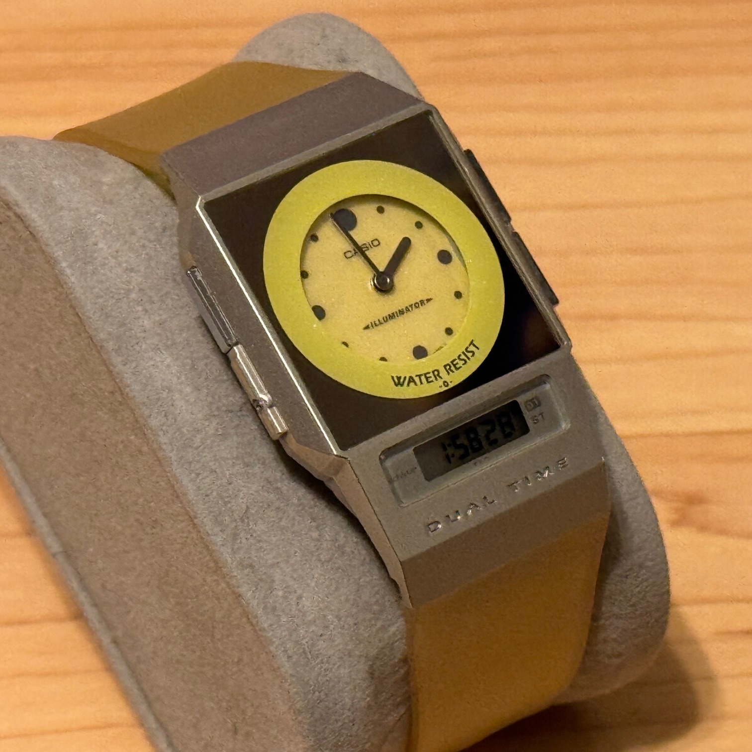 WTS] Casio FS-01 Dual Time Film Watch Analog Digital 2301