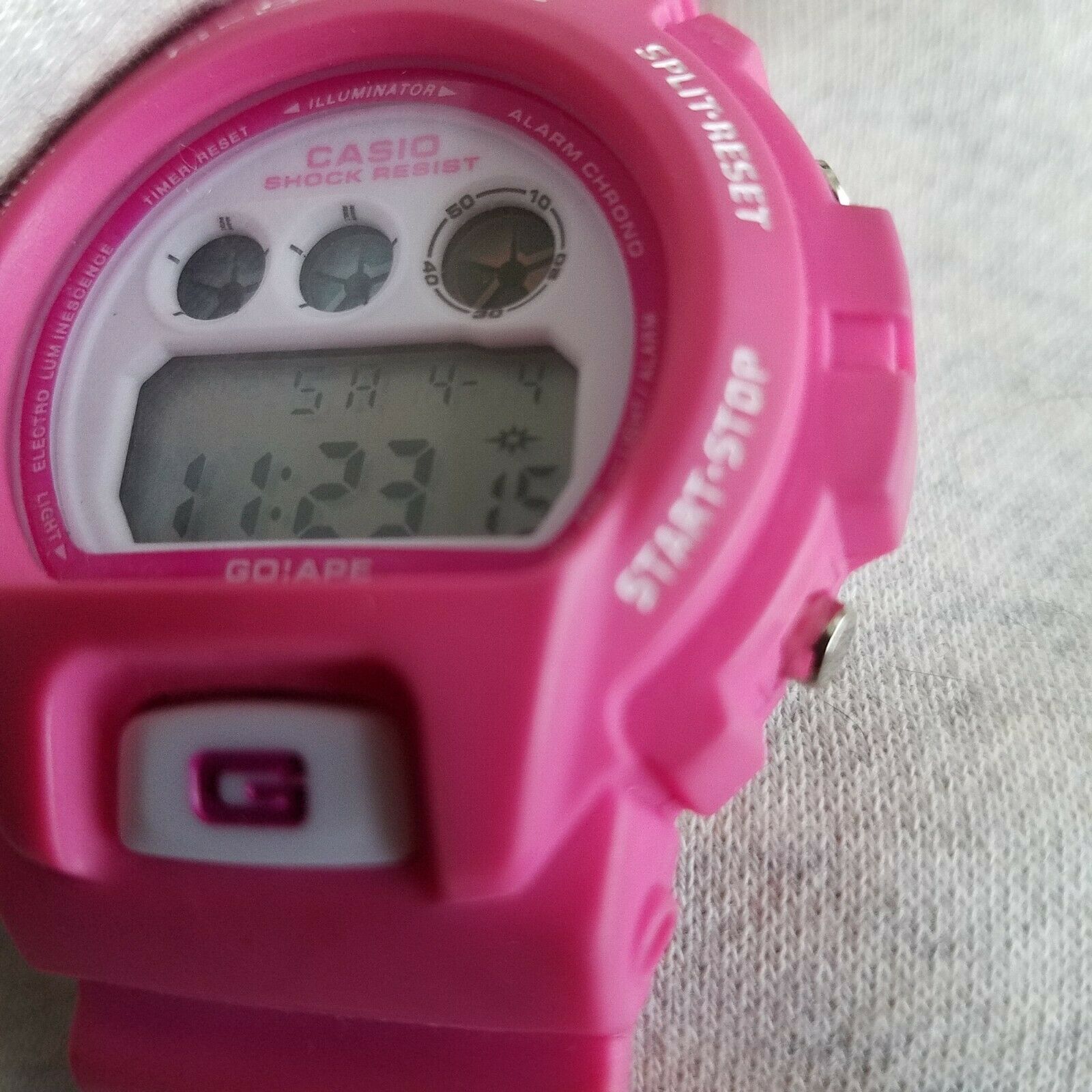 Casio G-Shock DW6900 919/2000 PINK Bathing Ape Digital Wrist Watch 