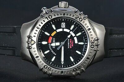 Seiko 5M42-0F70 Giugiaro design 200m Diver AGS/Kinetic Blackened