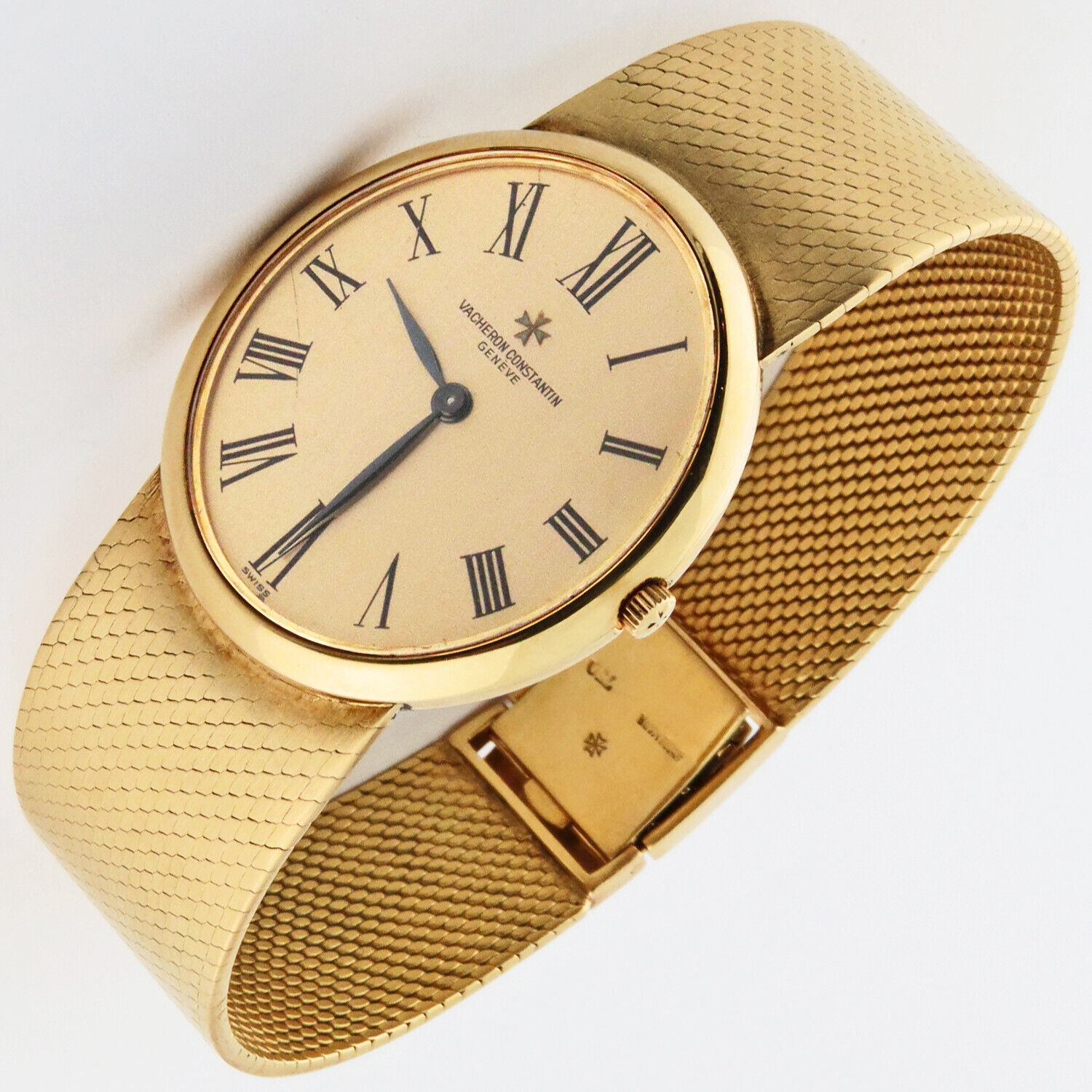 Vacheron Constantin Vintage 18K Gold Oval Woven Bracelet Hand Wind