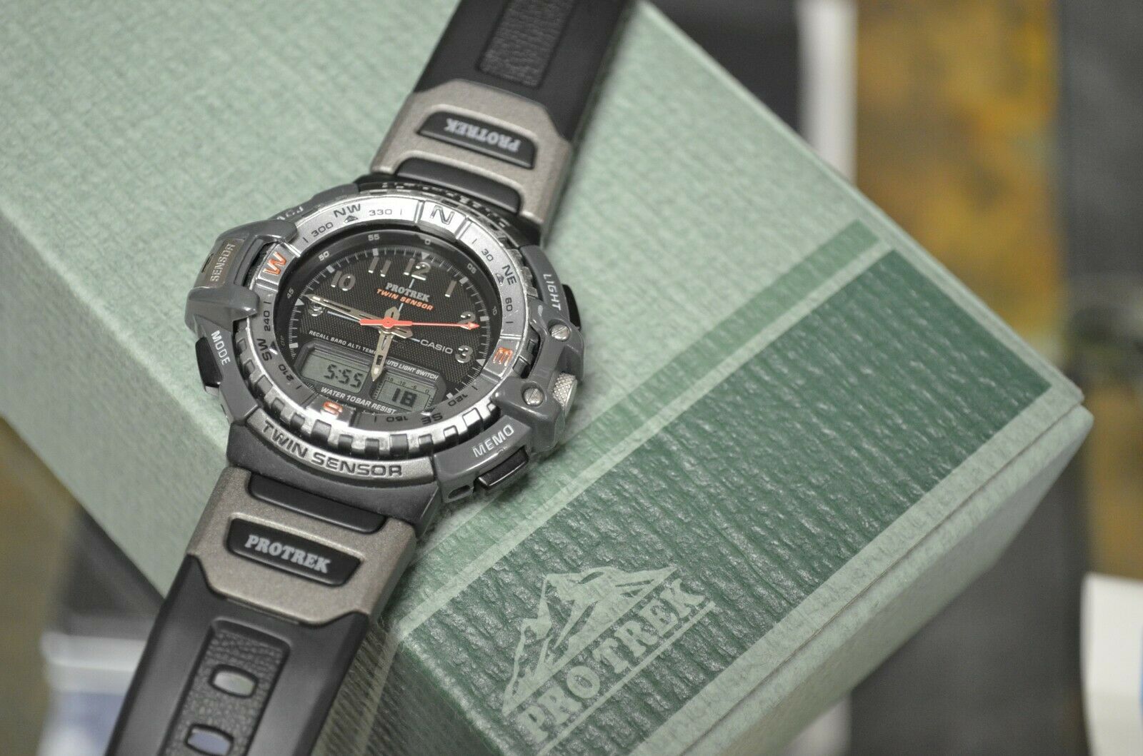 Casio Protrek PRT-700 Twin Sensor Men's Watch Silver Used