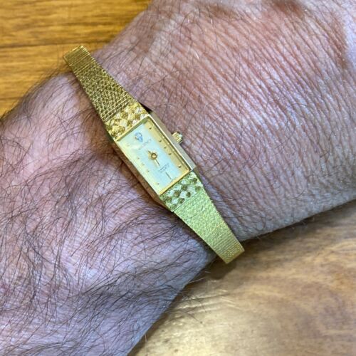 VNTG REGENCY Diamond Quartz Ladies 7110 Gold Tone Watch  display picture 1