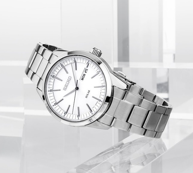 Seiko Solar SNE523P1 Sapphire Glass White Dial Analog Men's