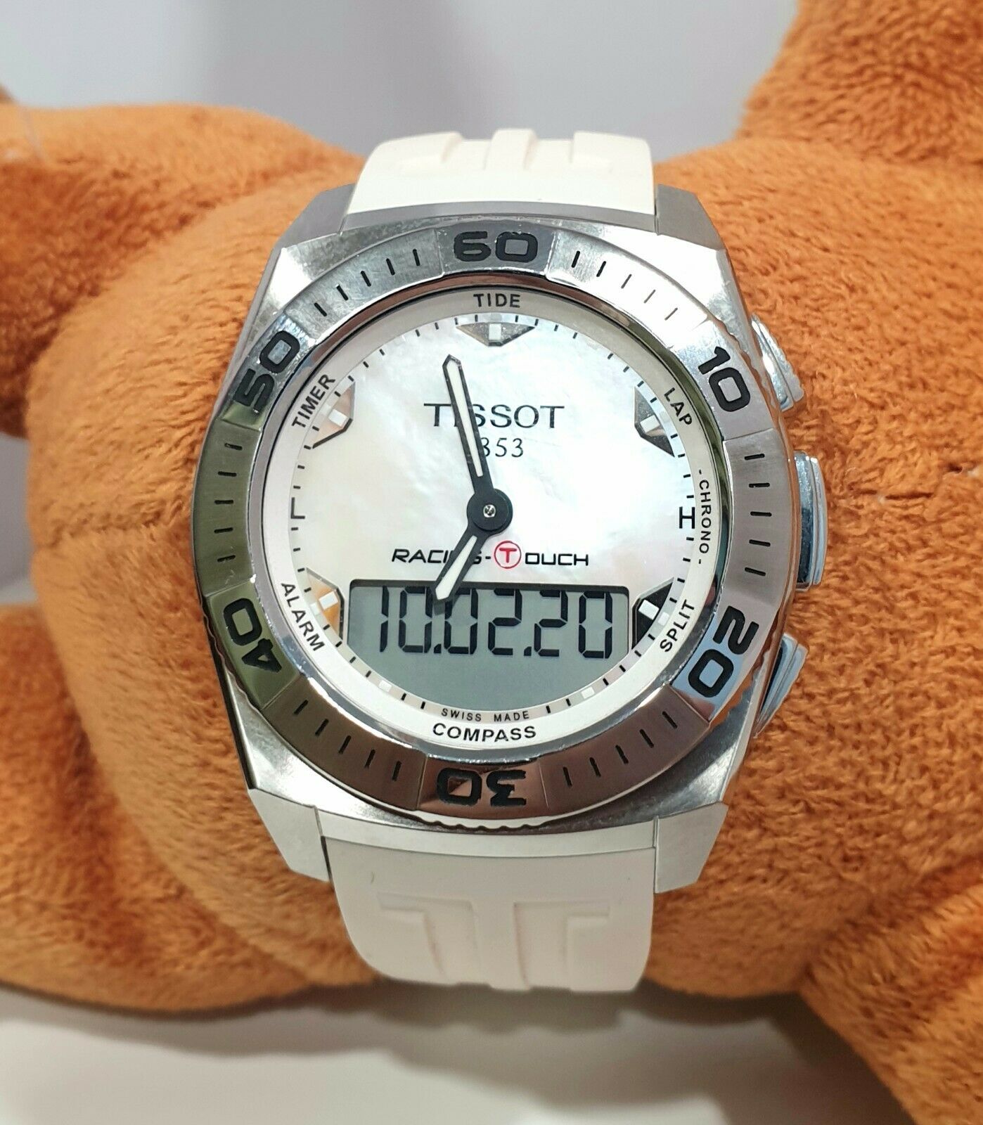 t002520a