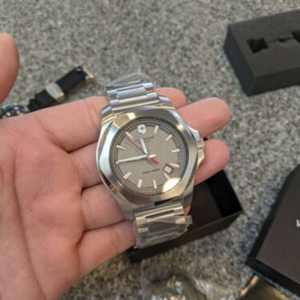 tw NEW Victorinox Swiss Army I.N.O.X. Grey Dial Stainless Steel Men's