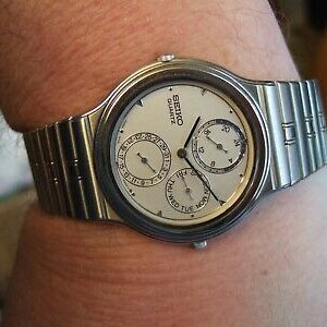 RARE NEW Vintage Seiko 7F24-6010 Calendar Day Date 24Hr Slim Watch! Boxed!  | WatchCharts