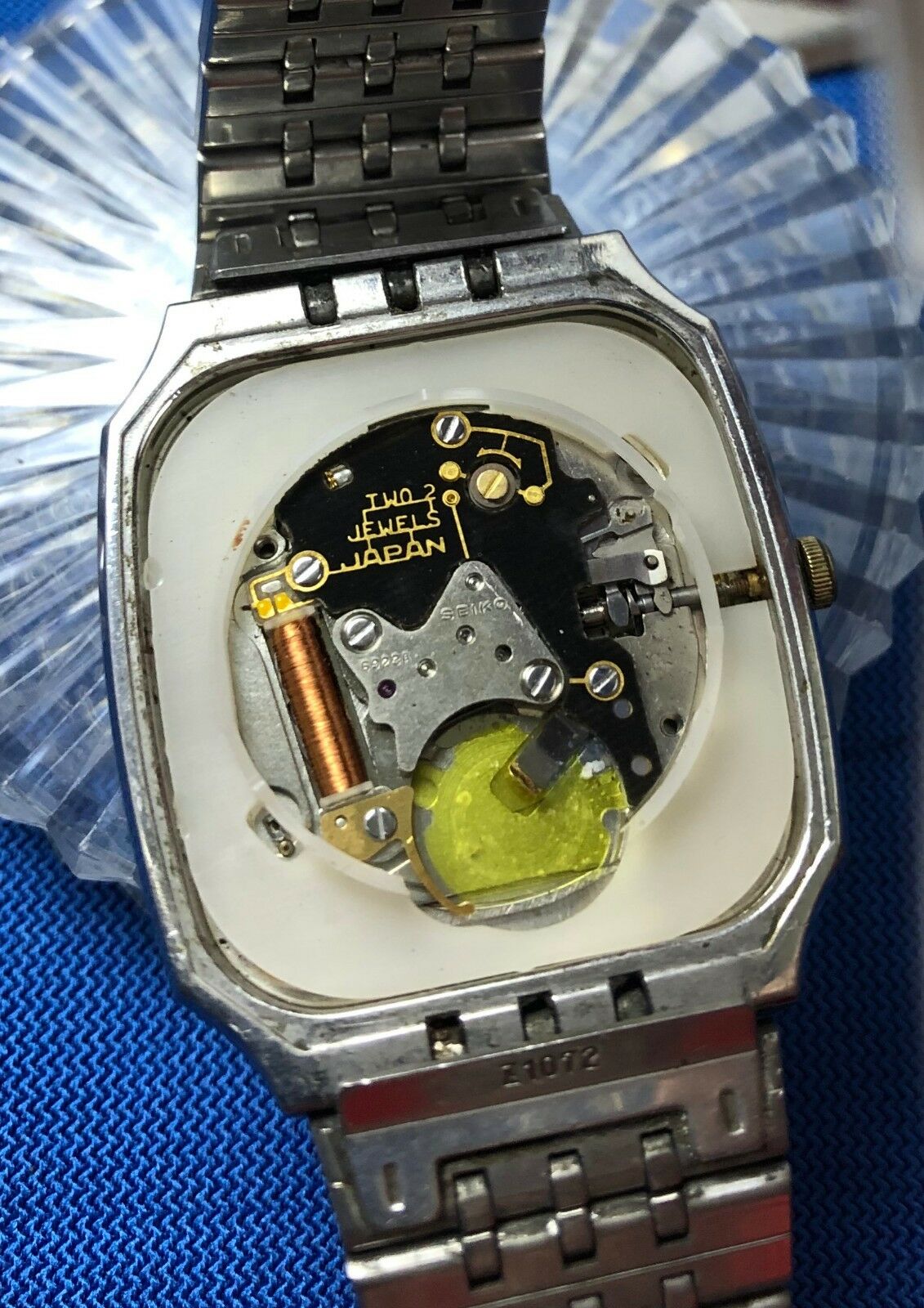 Vintage Seiko 6923-5120 R Quartz Calendar Date Wristwatch Runs Great |  WatchCharts