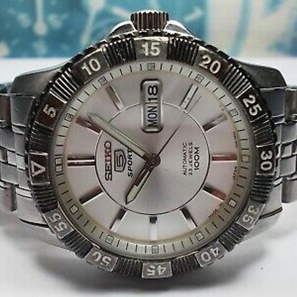 SEIKO セイコー5スポーツ メンズ 時計 7S36-05B0 seiko 5 sports automatic 23 jewels 100m 7S36-05B0 Silver