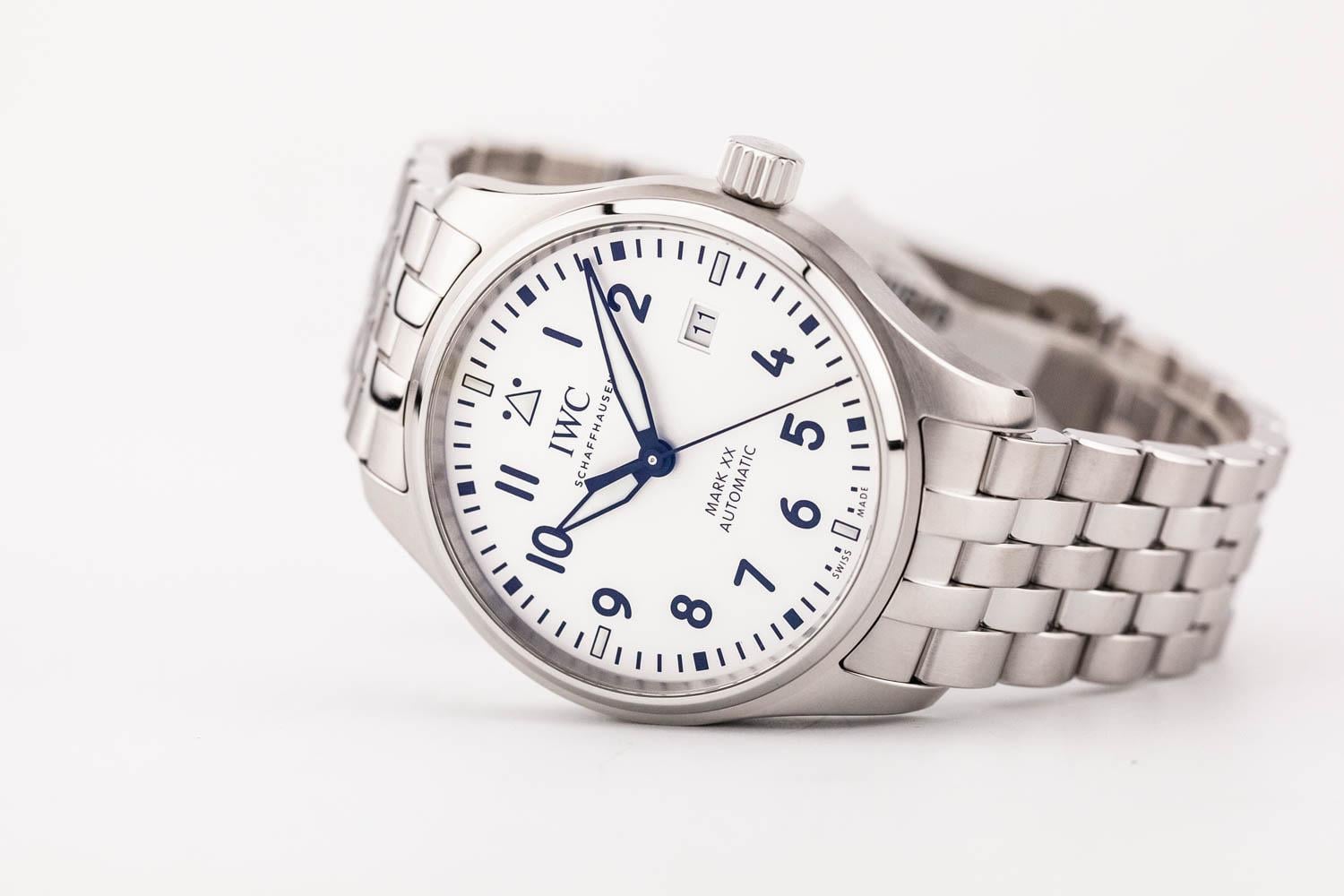 WTS] IWC Pilot's Watch Mark XX 40mm White Dial Bracelet IW328208