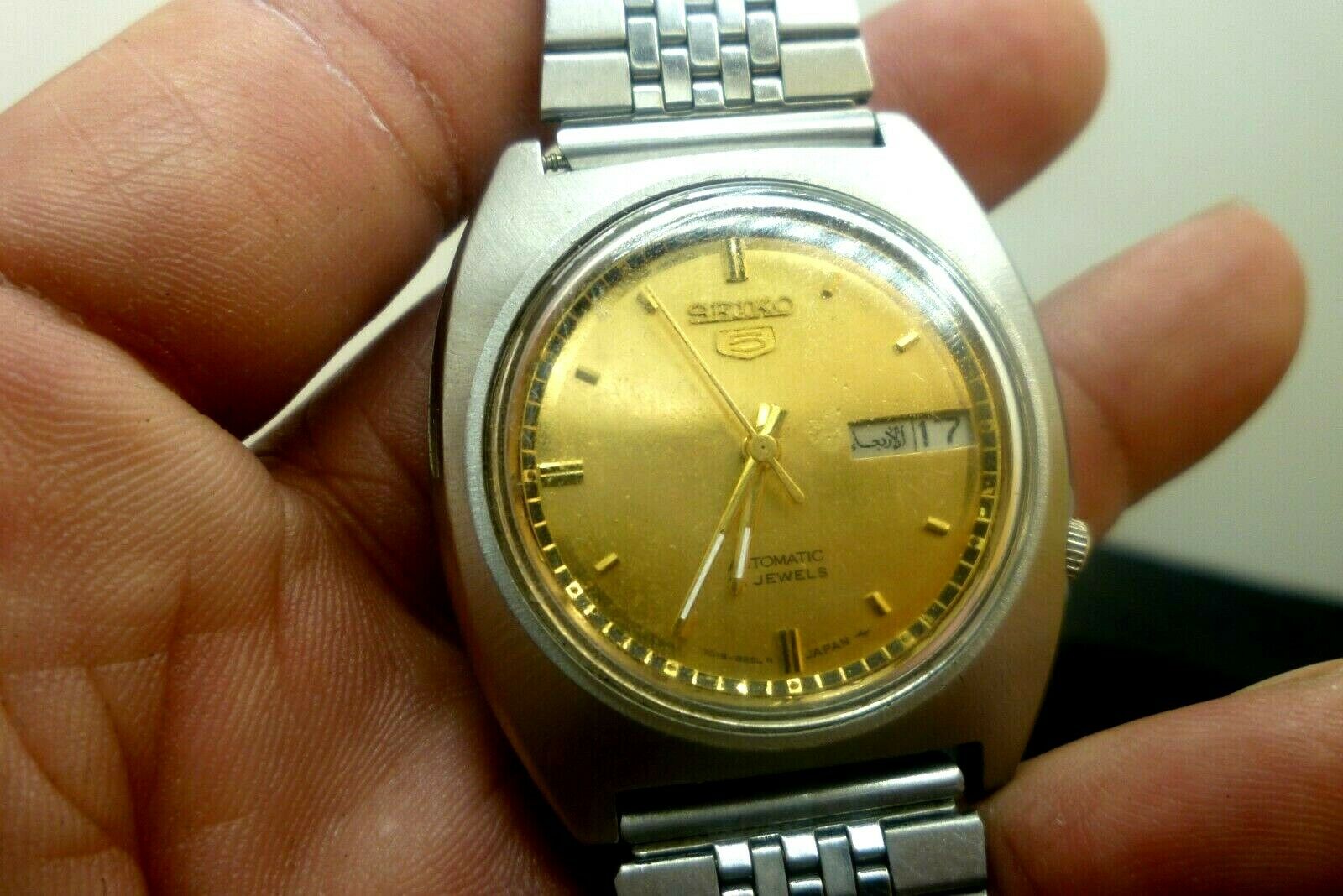 Mens 36mm SEIKO 5 21j AUTOMATIC 7019-7190 Gold SS wrist Vintage Watch ...