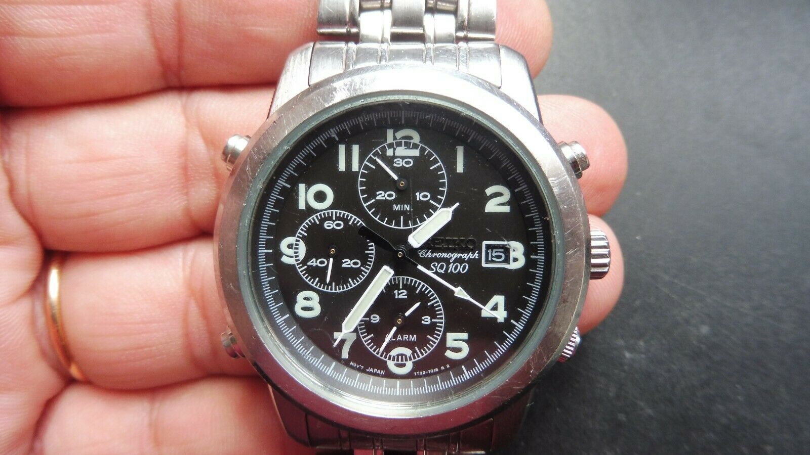 seiko chronograph 7T32 7E10 quartz watch READ DESCRIPTION