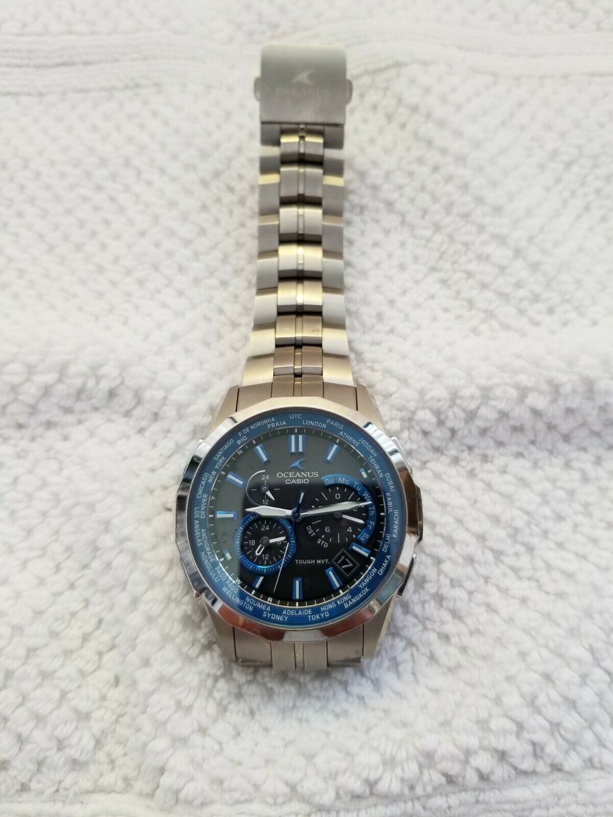 Casio Oceanus Manta OCW-S1400 Mens Watch Excellent Condition