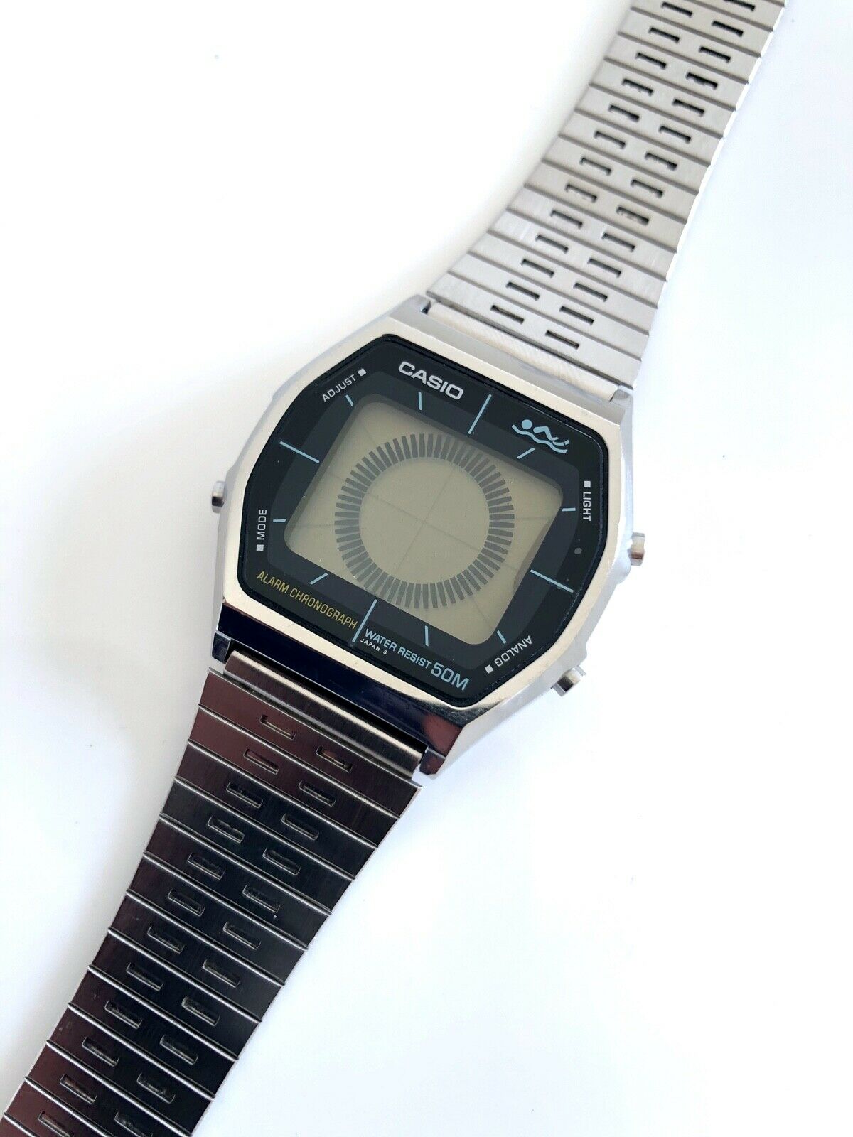Vintage CASIO AA-92W Digital Wrist Watch AA92W ( Blue Thunder