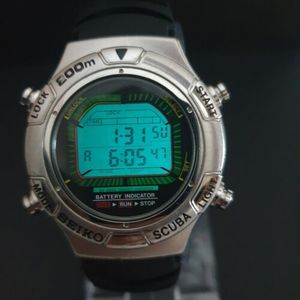 【有名人芸能人】 1992 SEIKO S800-0020 SCUBA AIR DIVER'S 200M VINTAGE DIGITAL 時計