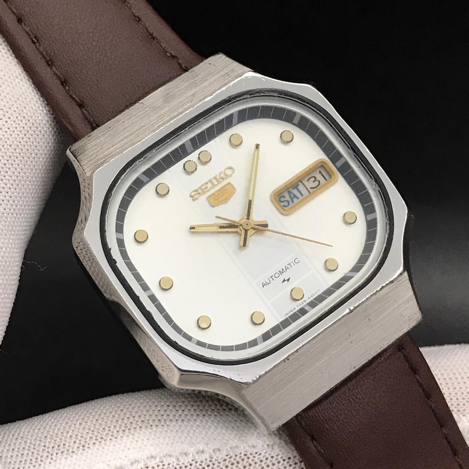 【中古】 時間の国でつかまえて Rare!!! Vintage Seiko 5 Automatic Original Japan Elegant Men's