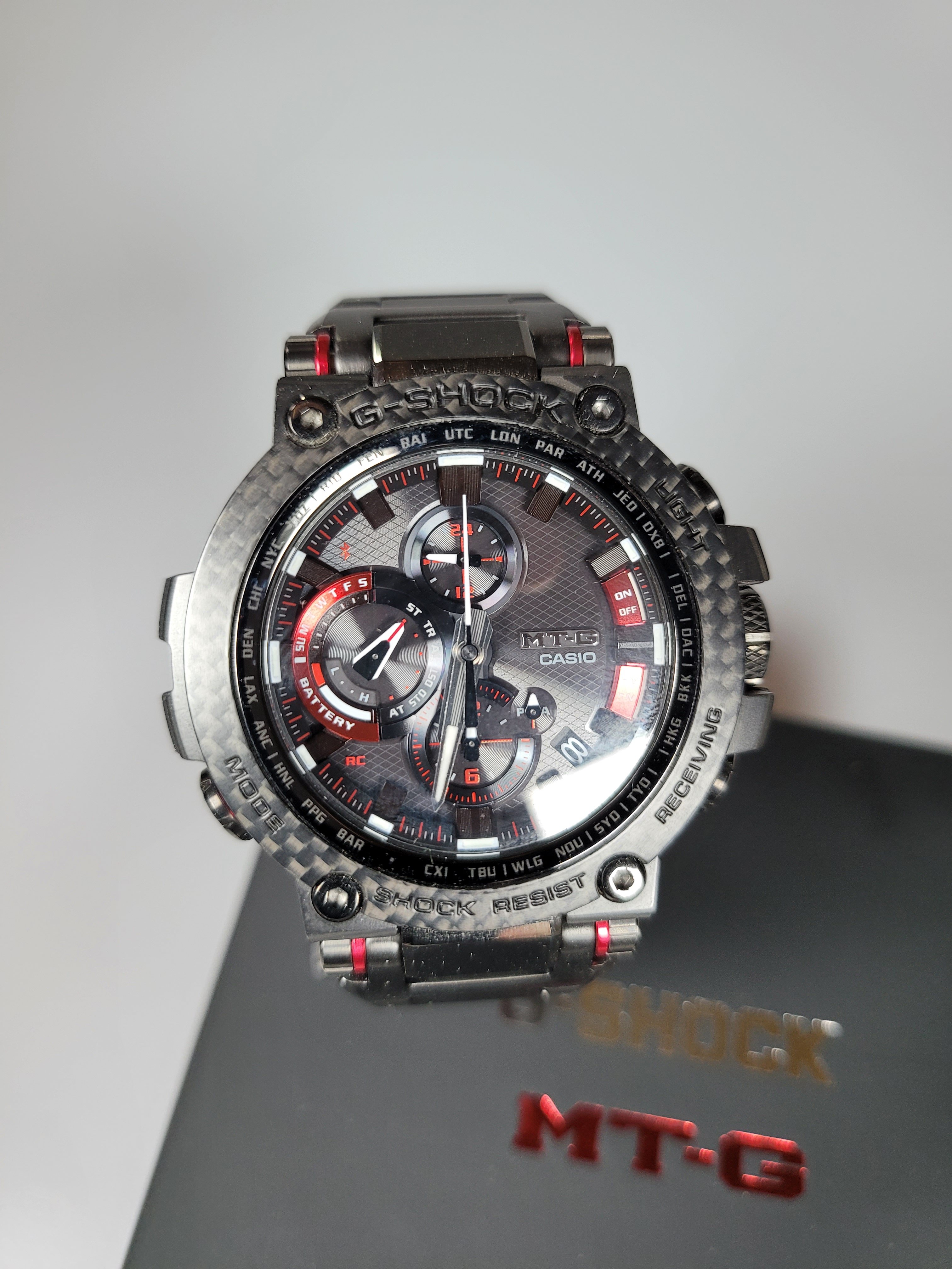Fs Casio G Shock Mtg B1000 Xbd 1 Carbon Fiber Core On Bracelet Watchcharts