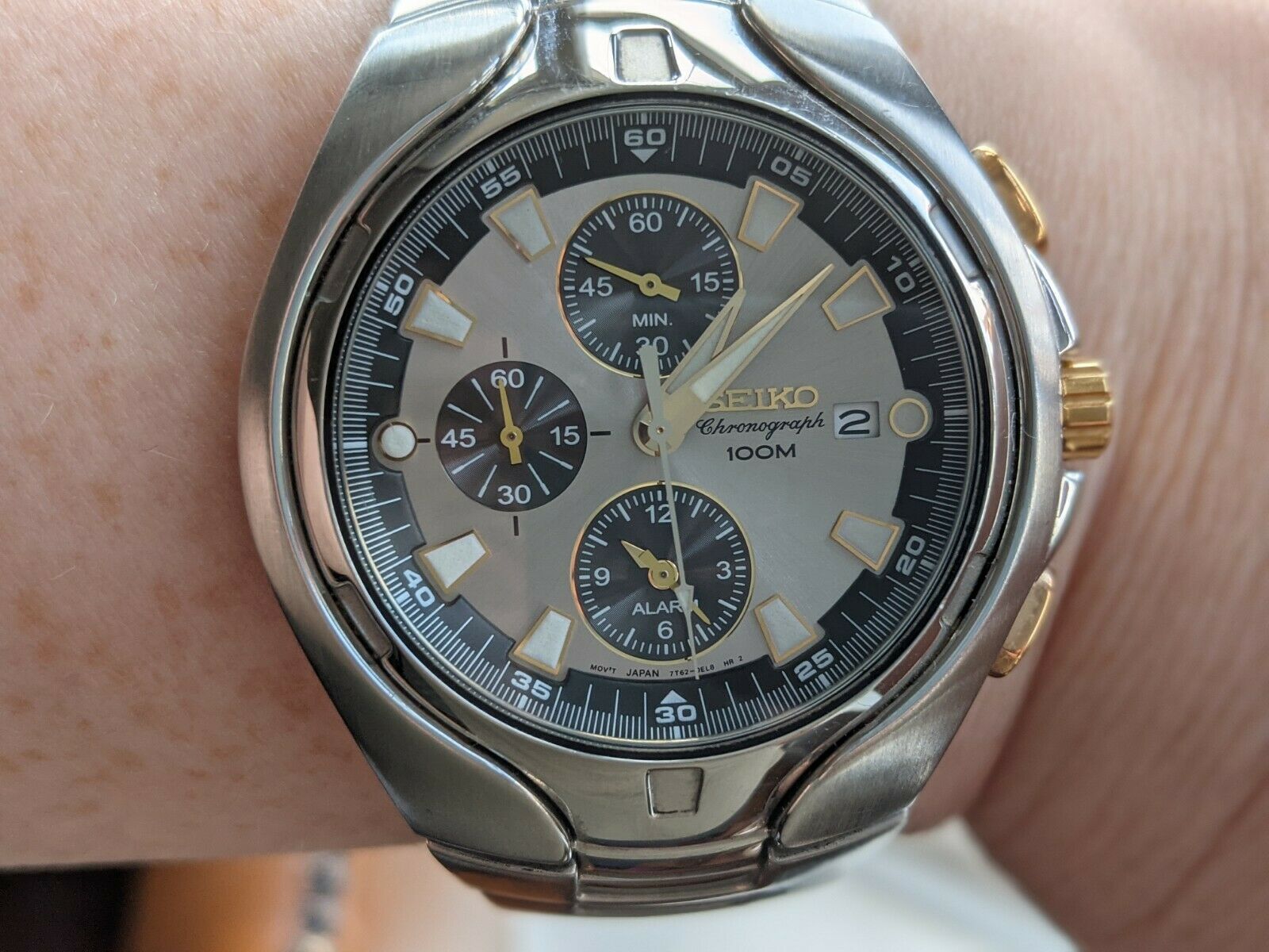 Seiko chronograph watch 7T62-0DW0 with manual and original