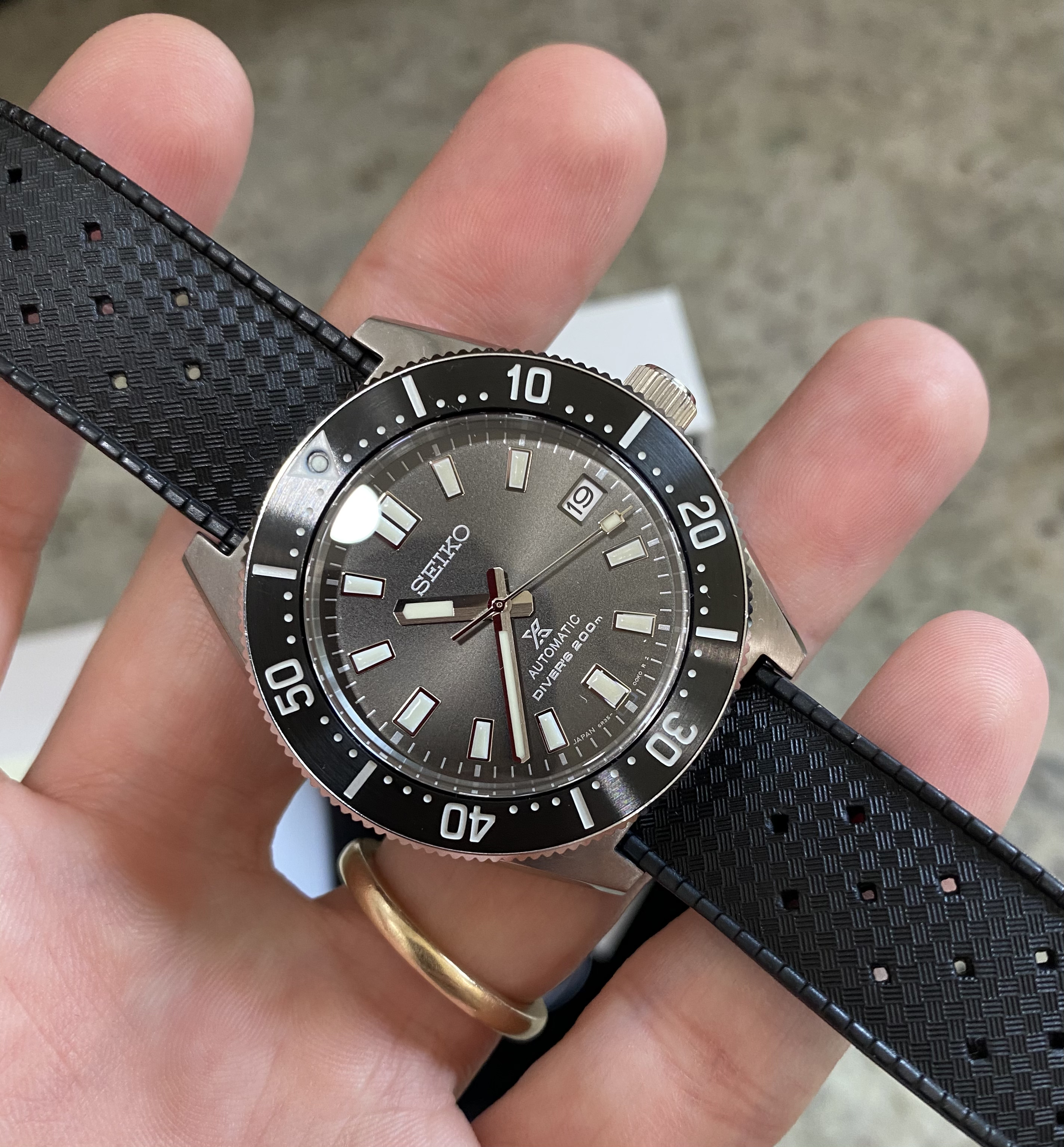 [WTS] Seiko SPB143 on Rubber Strap WatchCharts Marketplace