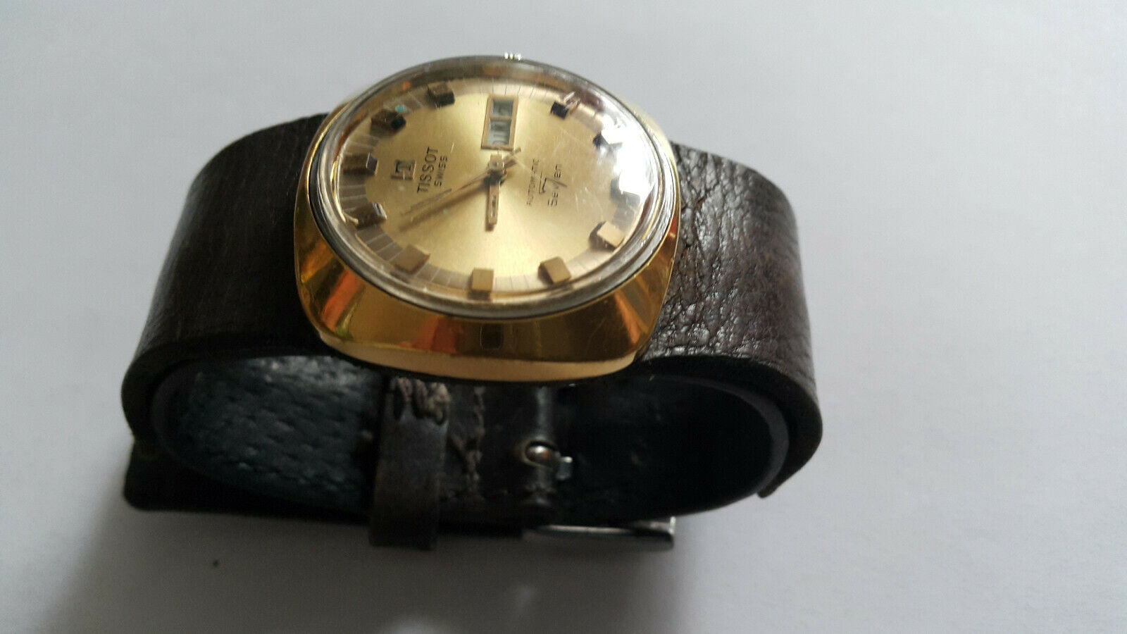 RARE VINTAGE TISSOT SWISS SEVEN AUTOMATIC TOOL 107. GOLD FILLED 