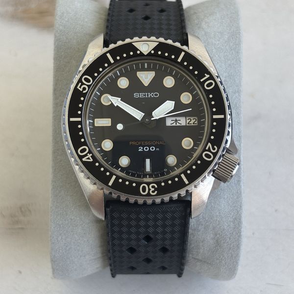 美品　SEIKO 7c43-6010 Seiko 7C43 6010 Professional Diver Watch 200m Quartz Black