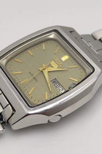 あ*き様 SEIKO　5、7009-5860、中古（要本文参照) Seiko 7009-5860 Price as of June 2026 | WatchCharts