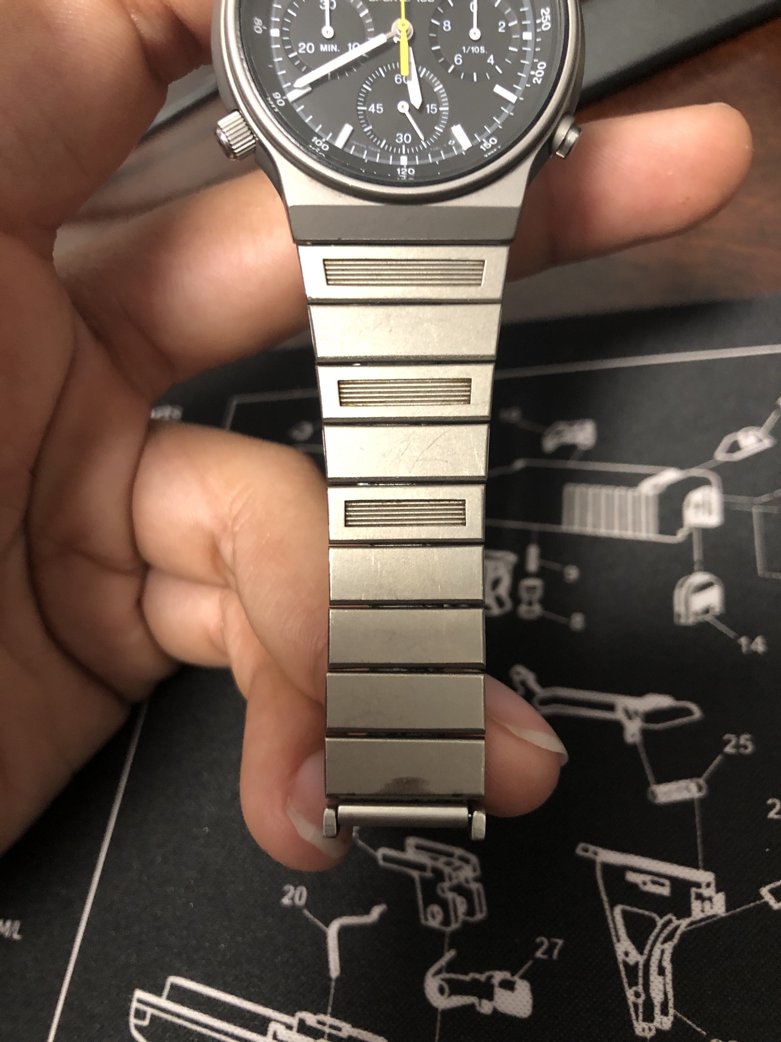 WTS] Seiko 7A28-7089 Titanium Sports 100 with original bracelet |  WatchCharts