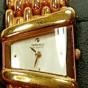 Vintage Women's Seiko 4N00-574H Gold Tone Watch New Battery Vintage Women's Seiko 4N00-574H Gold Tone Watch New Battery