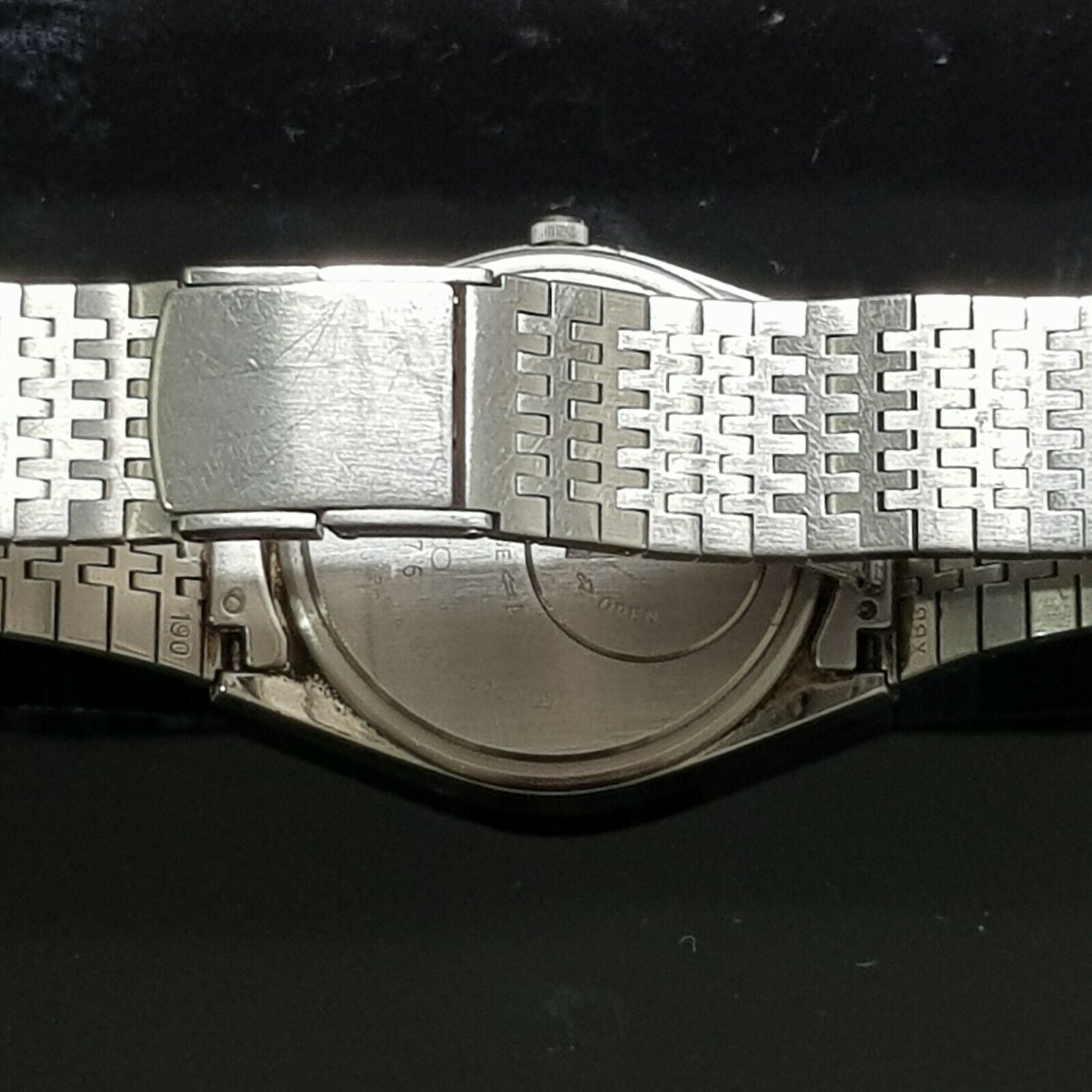 ワイハ Seiko Grand Quartz 9942-8000 from 1978 – Paleh