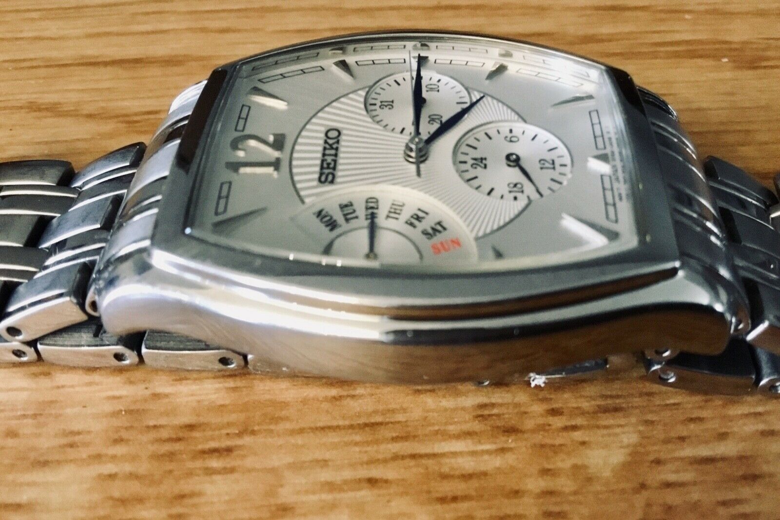 Seiko Retrograde Quartz Rare Day Date Sunburst Dial 5Y66-0AF0 ca