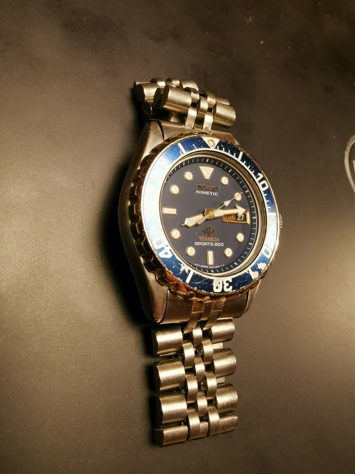 seiko kinetic titanium sports 200
