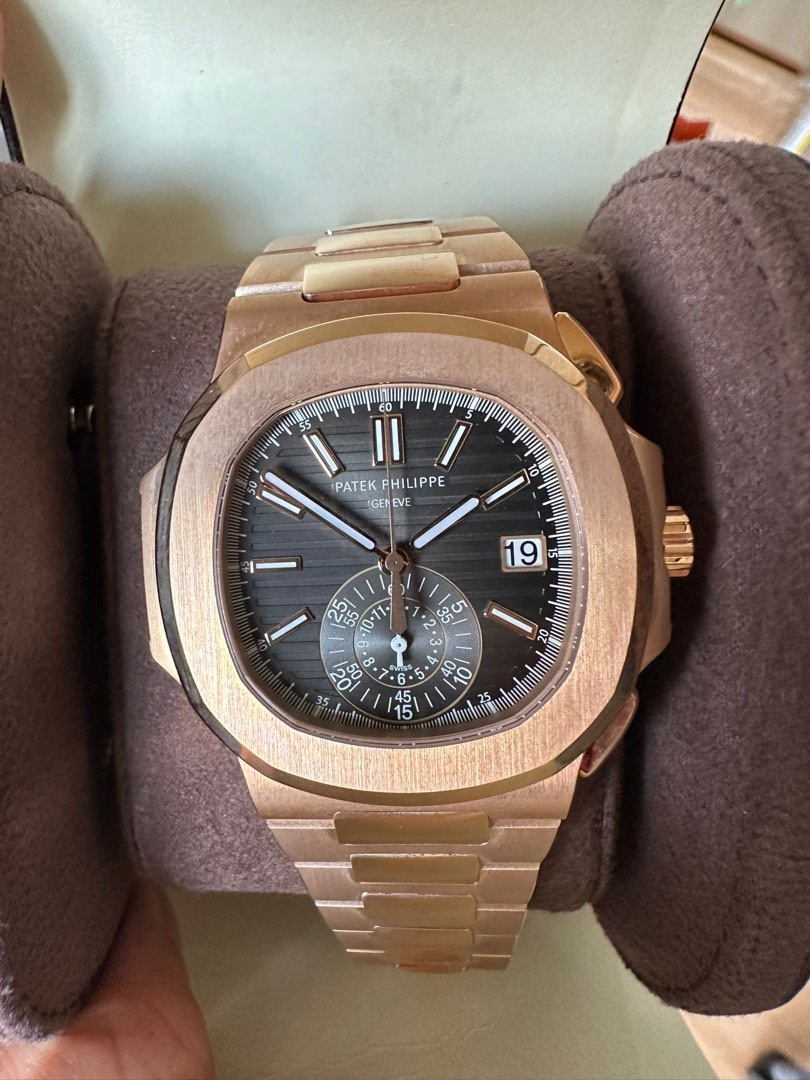 Ready in singapore. Patek Philippe Nautilus 5980 1R full set