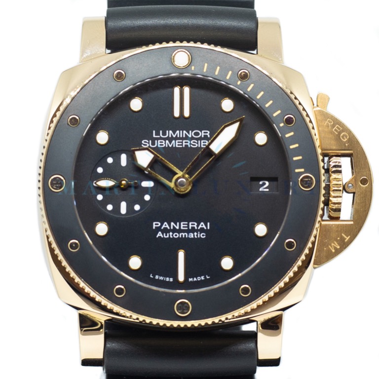 Like New Panerai Submersible 42mm in 18k Rose Gold PAM 684 T