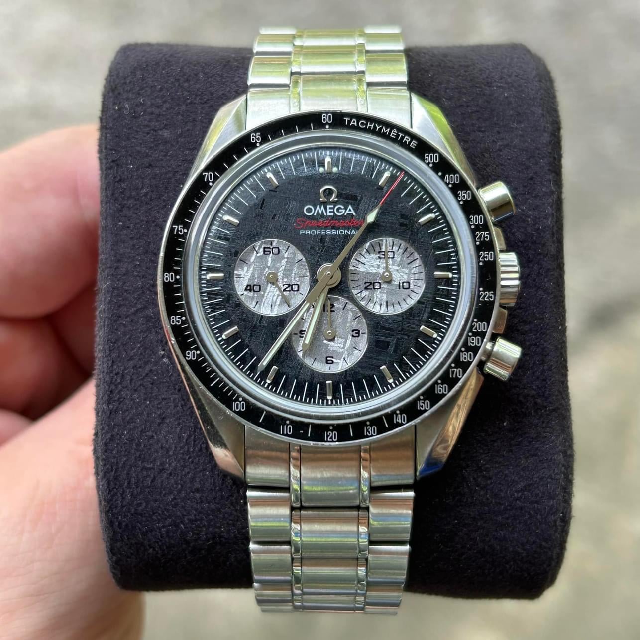 Omega speedmaster apollo outlet soyuz meteorite